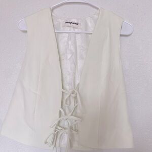 Missguided Cream Sleeveless Tie-Front Top